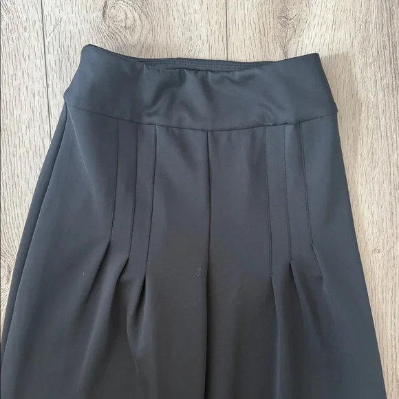 Celestine Elegant Black Wide-Leg Trousers - Picture 3 of 6